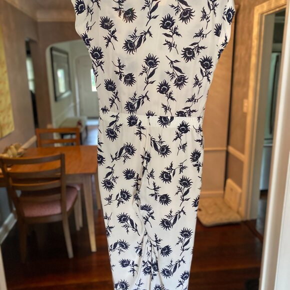 NWT Tory Burch 100% silk Navy & White Floral Jumpsuit Size 6 - Picture 12 of 14